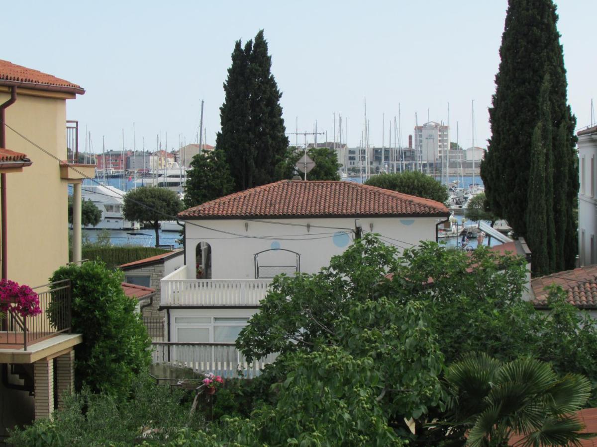 Apartments By The Sea Umag - 2528 Экстерьер фото
